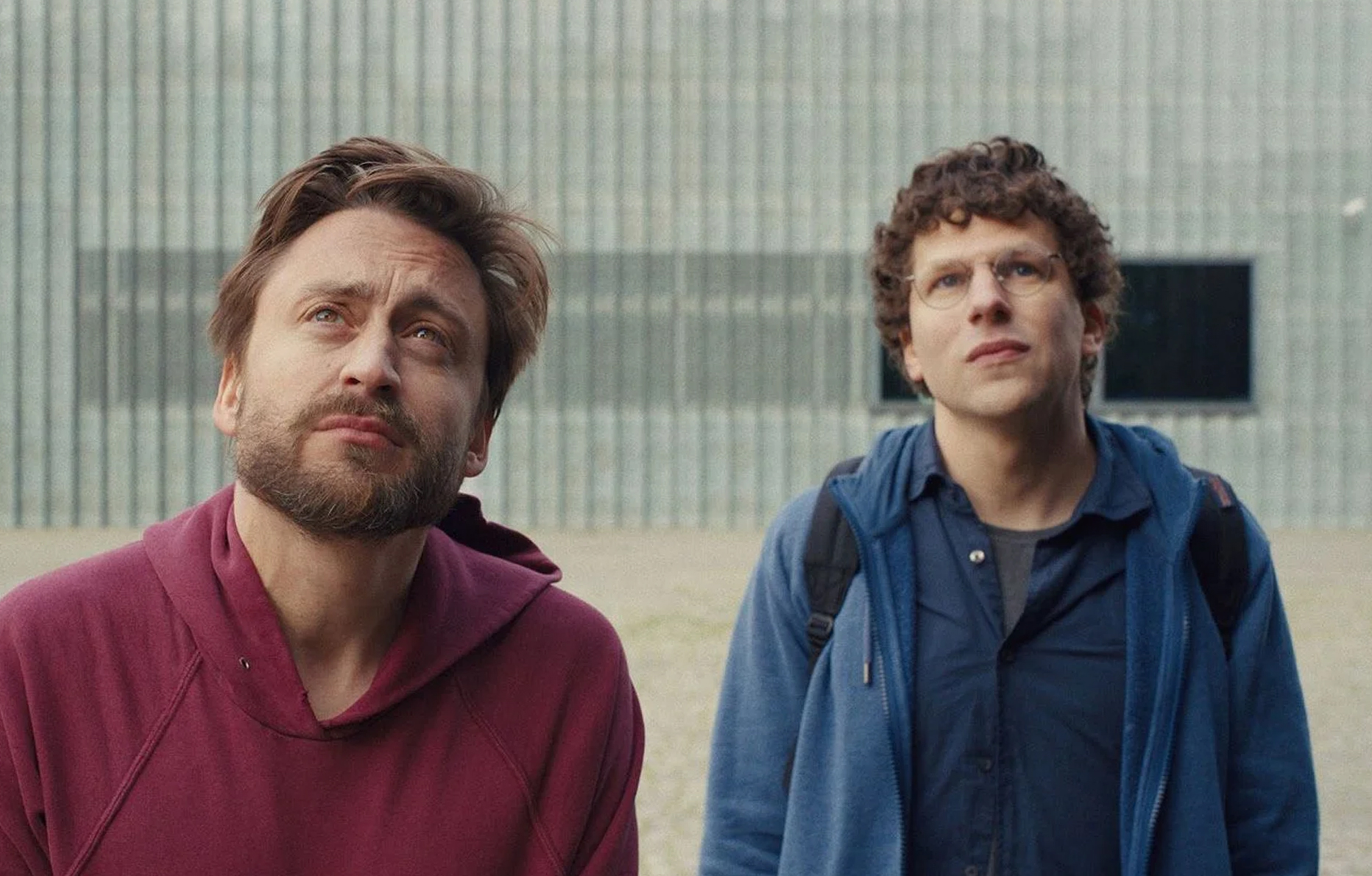 Kieran Culkin et Jesse Eisenberg dans le film A Real Pain (2025) © Fruit Tree Media.