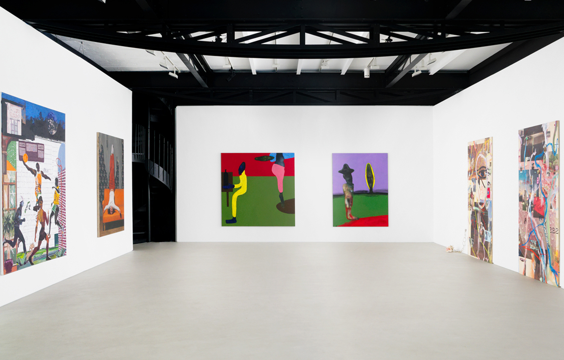 Vue de “Les Apparitions”, première exposition permanente de Reiffers Art Initiatives, avec (de gauche à droite) des œuvres d'Olivier Souffrant, Dhewadi Hadjab, Pol Taburet.