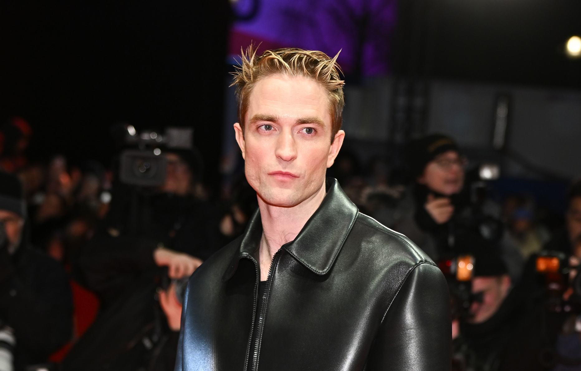 Robert Pattinson à la première du film Mickey 17 lors de la 75ème édition du Festival International du Film de Berlin © Stephane Cardinale - Corbis/Corbis via Getty Images.