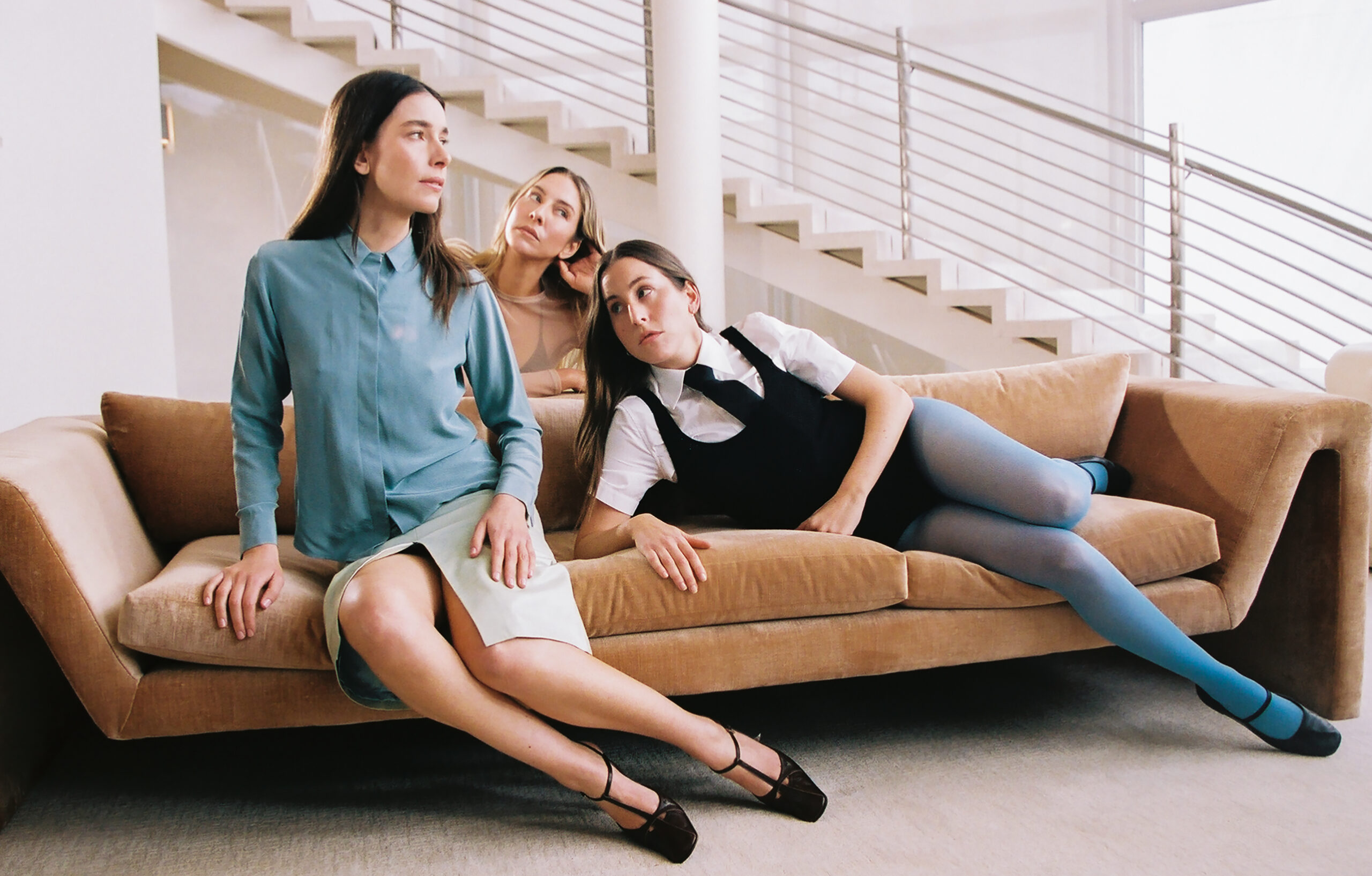 Photo du groupe de musique Haim pour la sortie de leur album I quit.